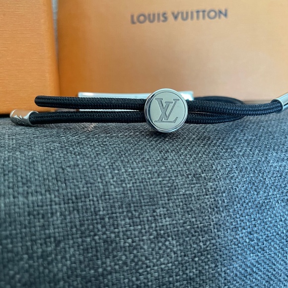 LV Space Bracelet - Picture 3 of 5